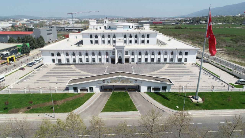 Kocaeli’de ‘Sazan Sarmalı’ Operasyonu: 8 Tutuklama!