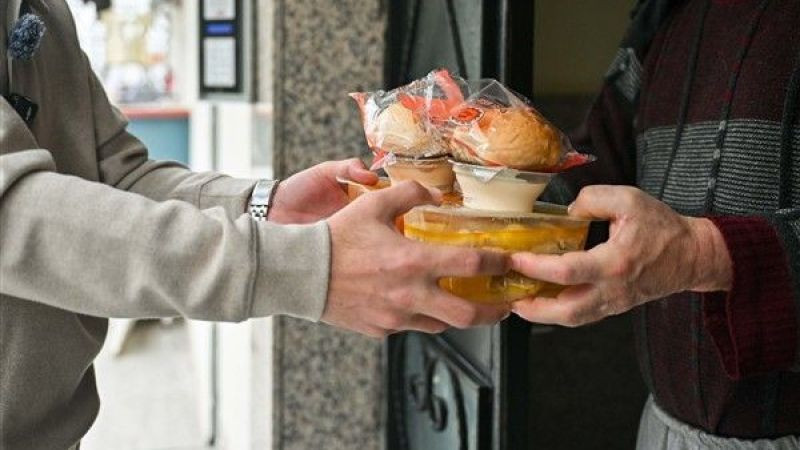 Gebze’de Aşevi Hizmetiyle Her Ay 7 Bin 800 Öğün Dağıtılıyor